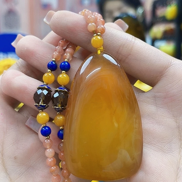 蜜蜡未镶嵌颈饰吊坠