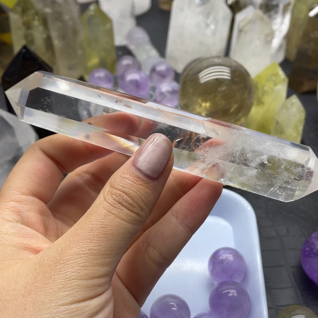 水晶44未镶嵌小*嘎双尖一个