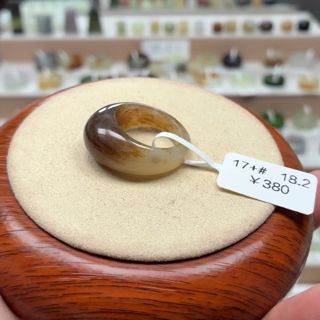 啥***有和田玉未镶嵌戒圈18.2
