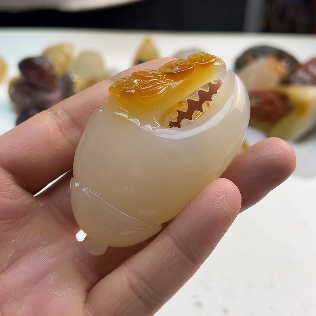 玛瑙/玉髓合金颈饰