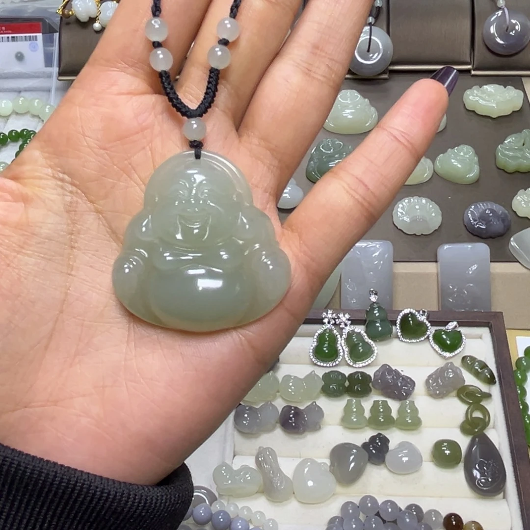 蟹***。和田玉未镶嵌颈饰