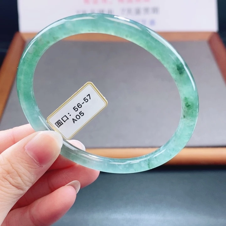 翡翠未镶嵌手镯翡翠手镯29