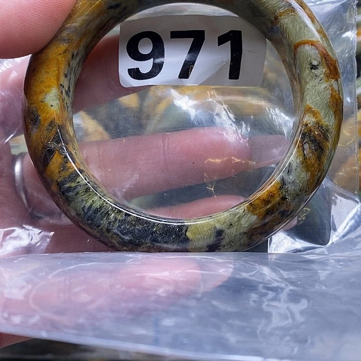 海***母蛇纹石玉未镶嵌手镯