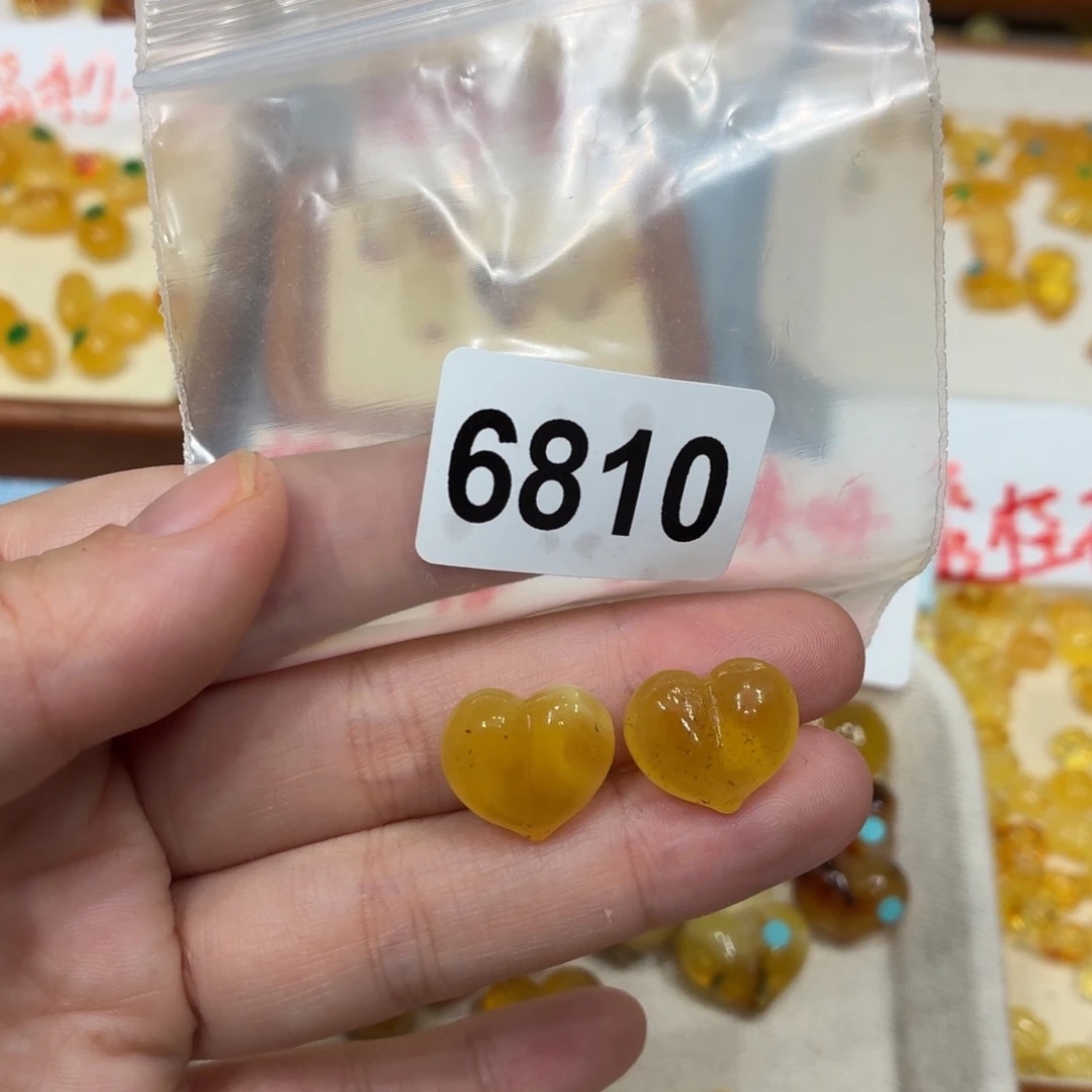 琥珀未镶嵌珠宝奇石