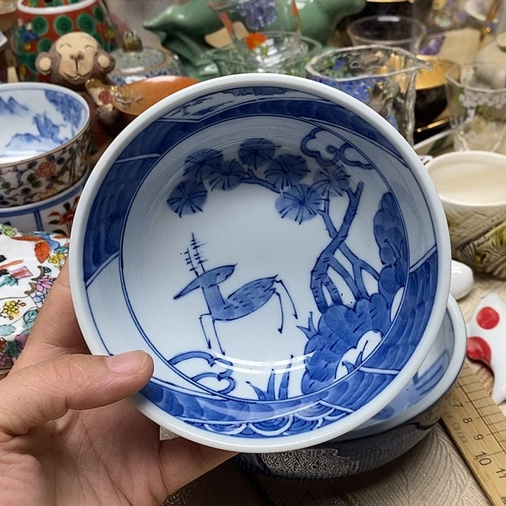 紫砂茶盘杯子的味道就好像被风压一样