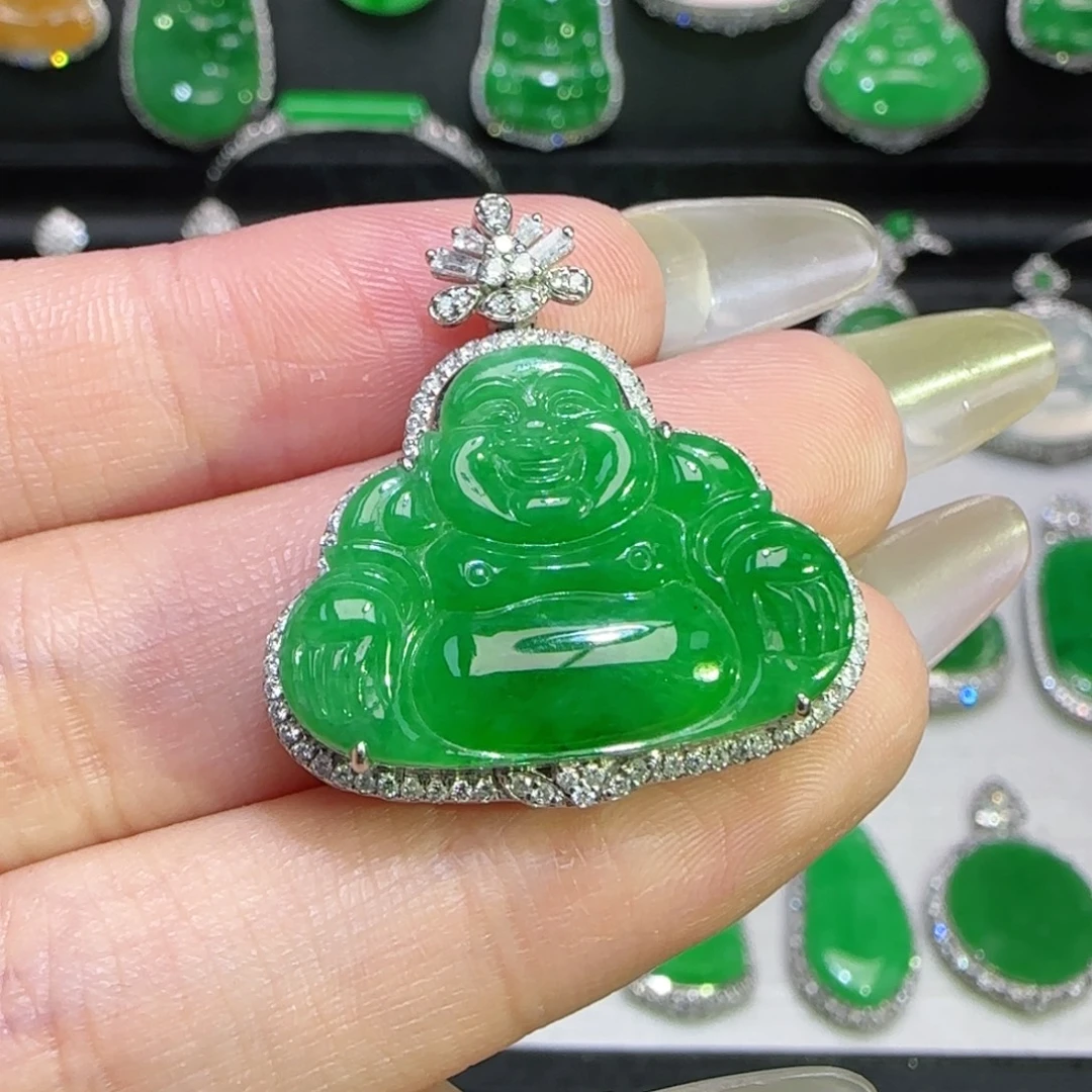 翡翠18K金镶嵌颈饰