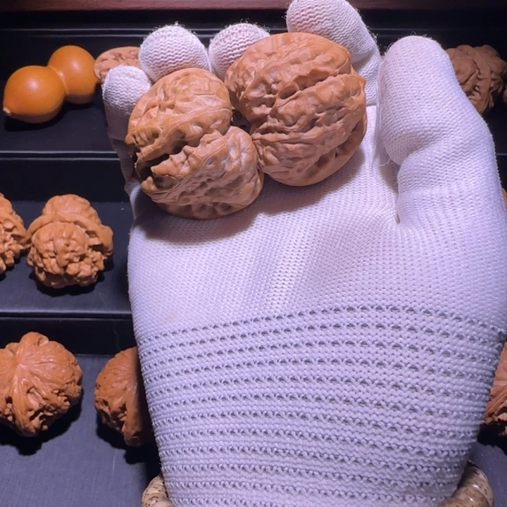 核桃福利蛤蟆头手把件核桃