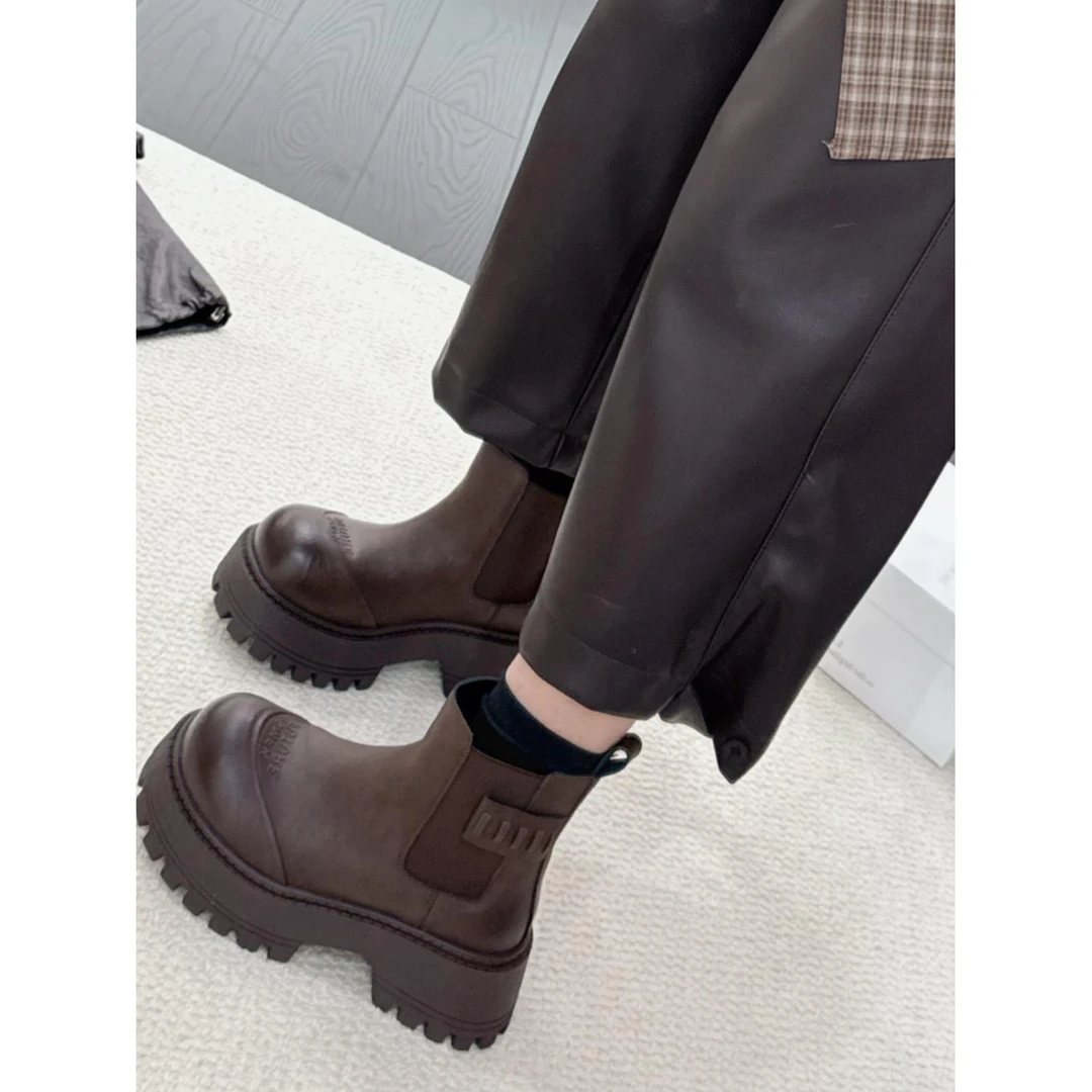 【万达撤柜】烟筒靴2025秋冬新款真皮厚底英伦短靴小个子好看百搭增