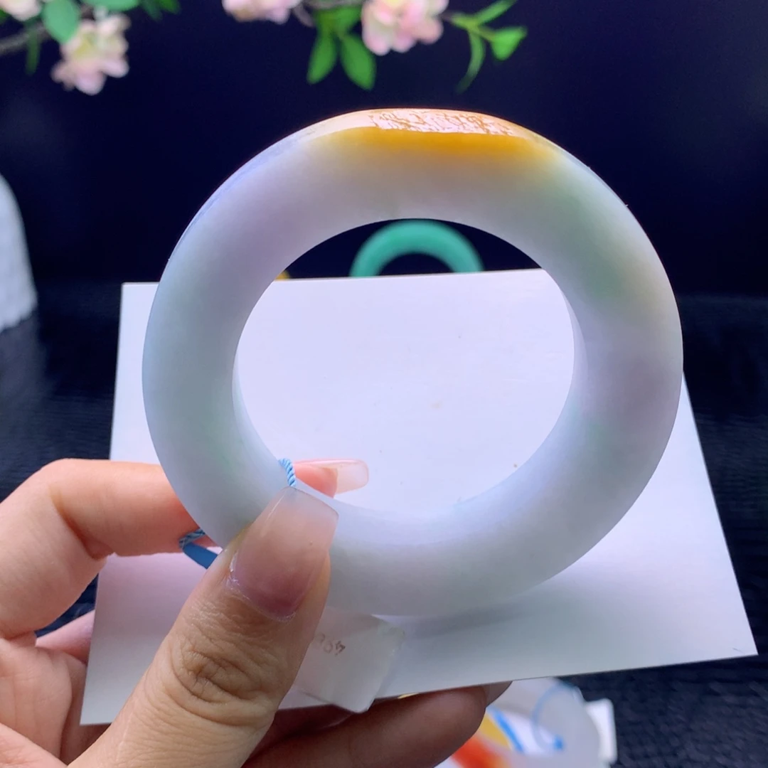 定制翡翠未镶嵌手镯