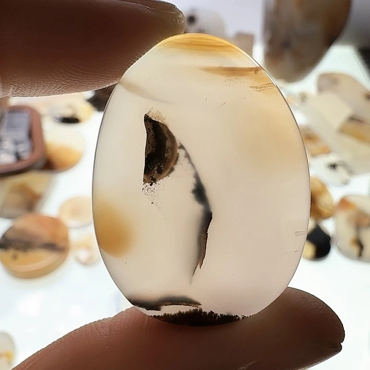 未镶嵌玛瑙/玉髓珠宝半成品