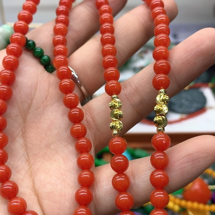 颈饰未镶嵌翡翠吊坠