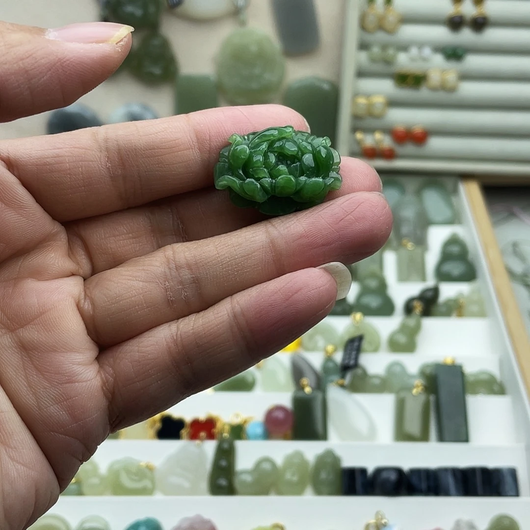 和田玉未镶嵌吊坠(不含链)