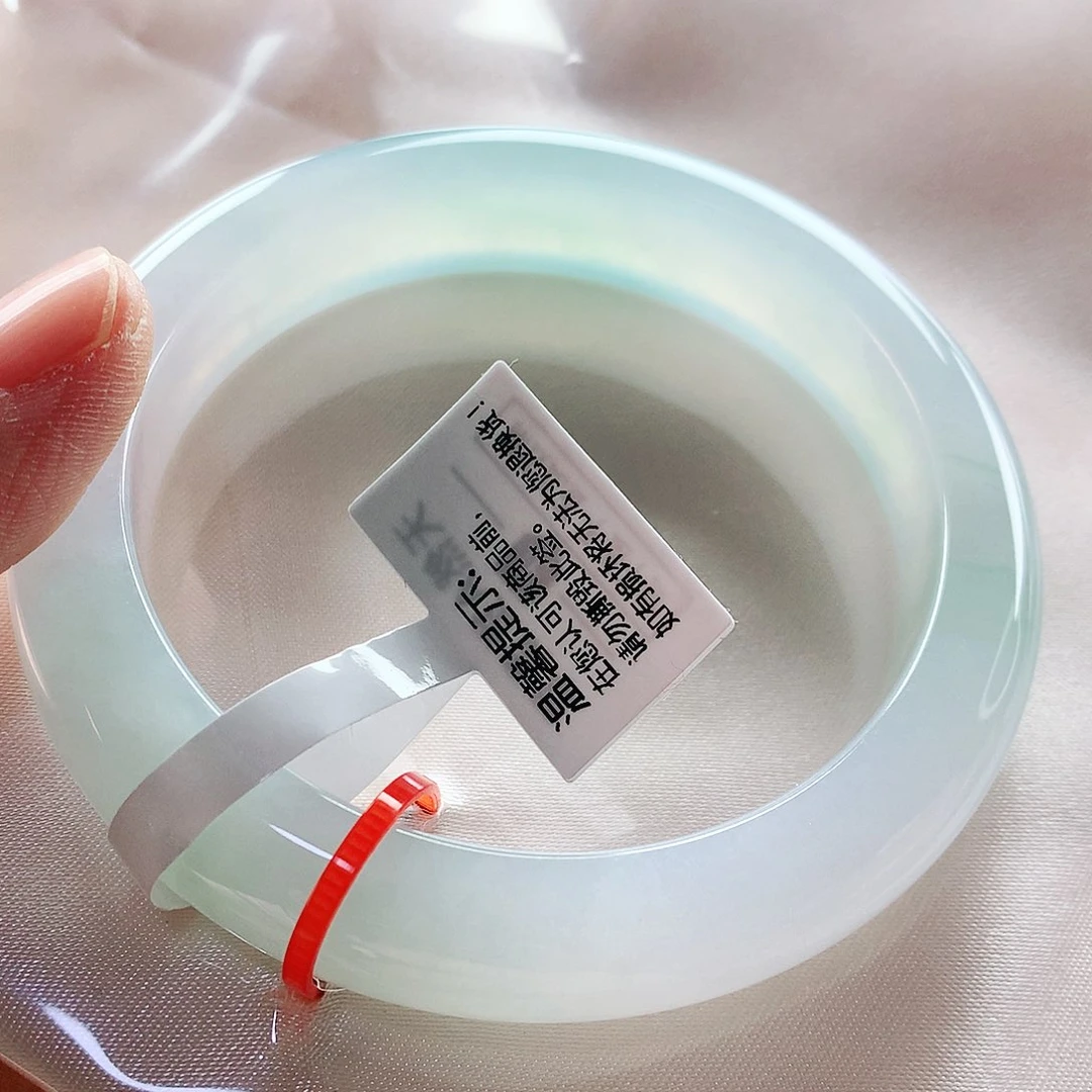 未镶嵌手镯翡翠美**情56圈