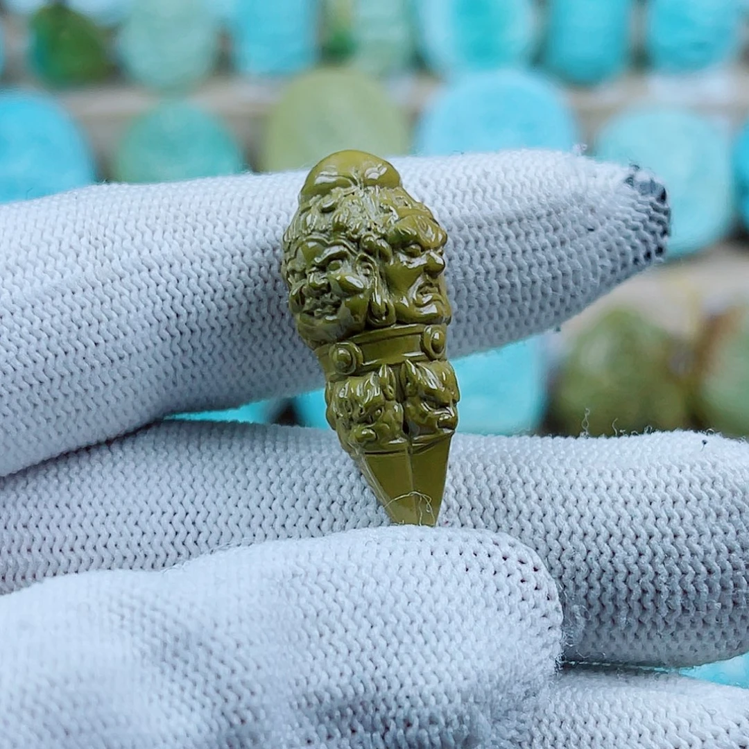 绿松石未镶嵌珠宝奇石