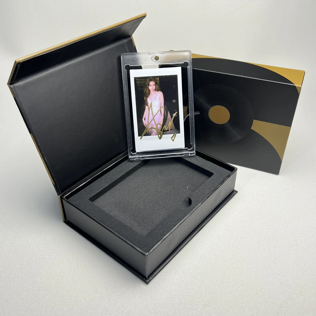 N9199杨颖签名正品拍立得照片白边