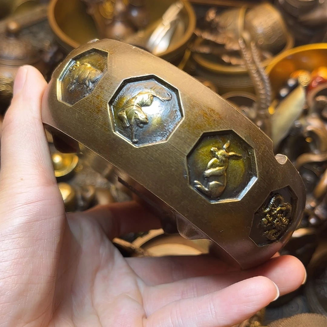 精美铜器工艺品等
