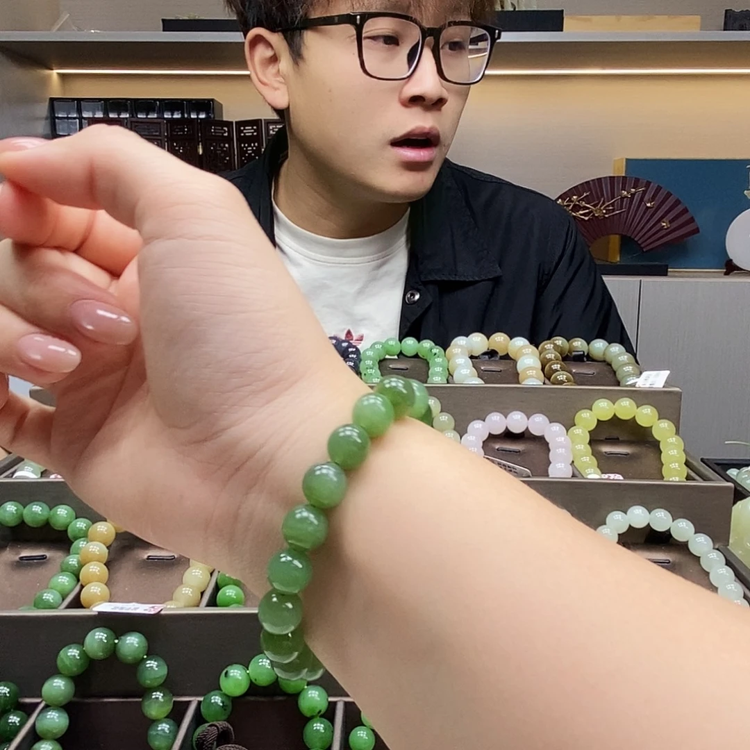 和田玉未镶嵌手串10碧玉