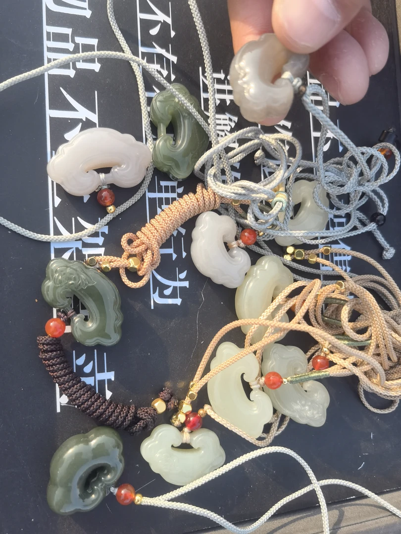 和田玉如意锁多样性随机发一