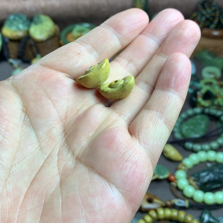 岫岩河磨玉（透闪石质玉）未镶嵌吊坠(赠链)看***看