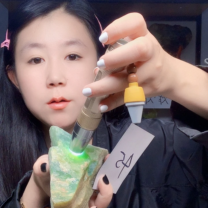 未镶嵌蛇纹石玉1岫玉
