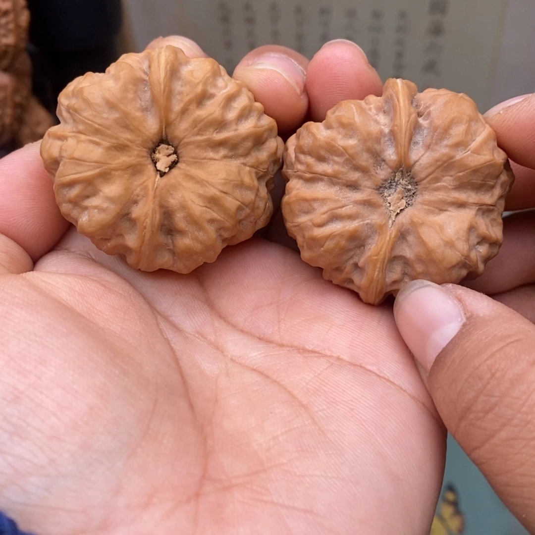 文玩核桃把件37.5蛤蟆头96