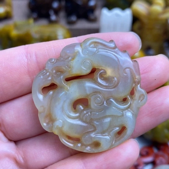 蛇纹石玉未镶嵌颈饰83