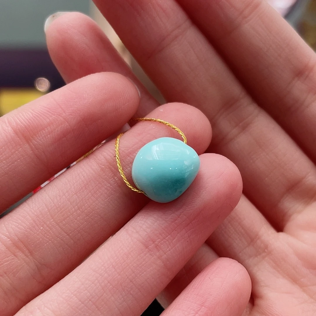 绿松石颈饰未镶嵌