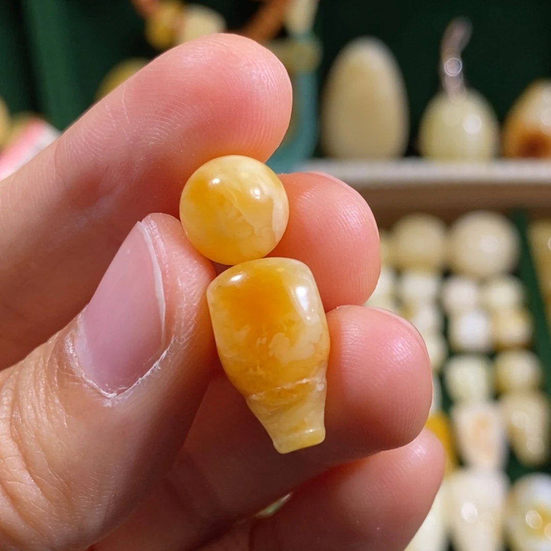 蜜蜡未镶嵌裸石配饰