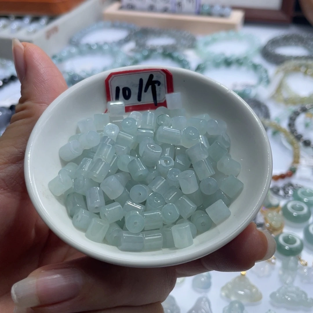 翡翠未镶嵌颈饰10一个可挑
