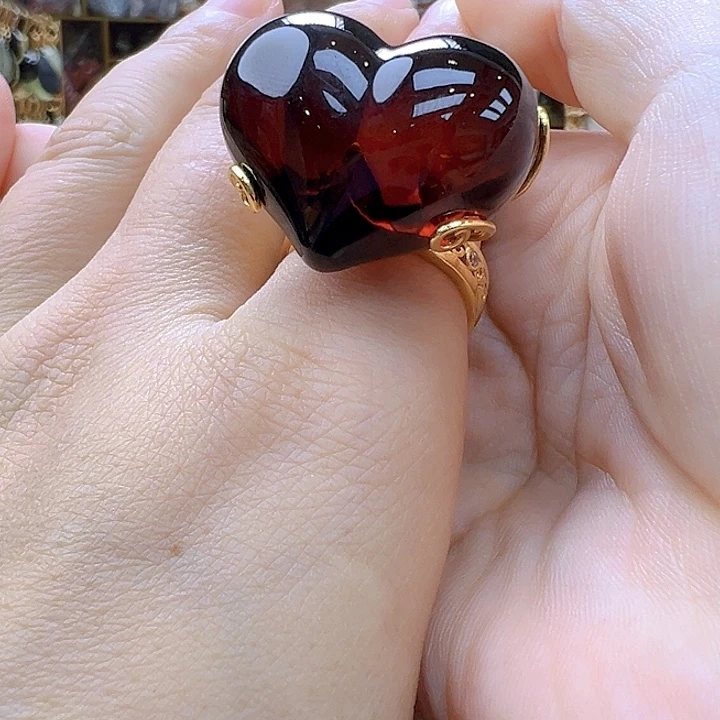 琥珀未镶嵌珠宝奇石