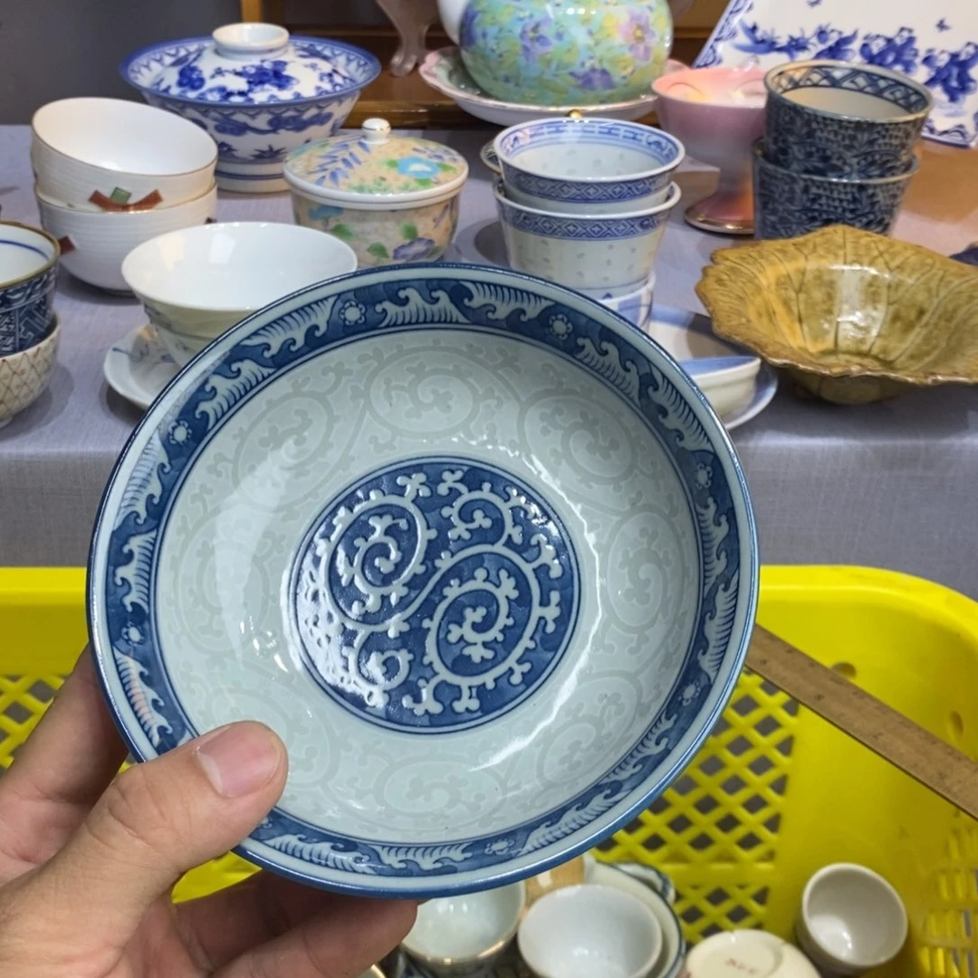 杨***~茶盏盘子都舔着了打电话给