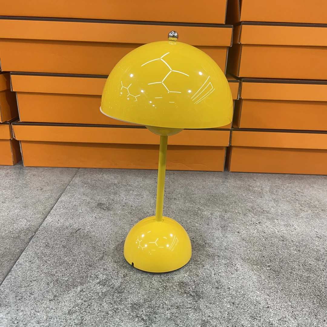 7-LED花苞台灯卧室高级感床头灯