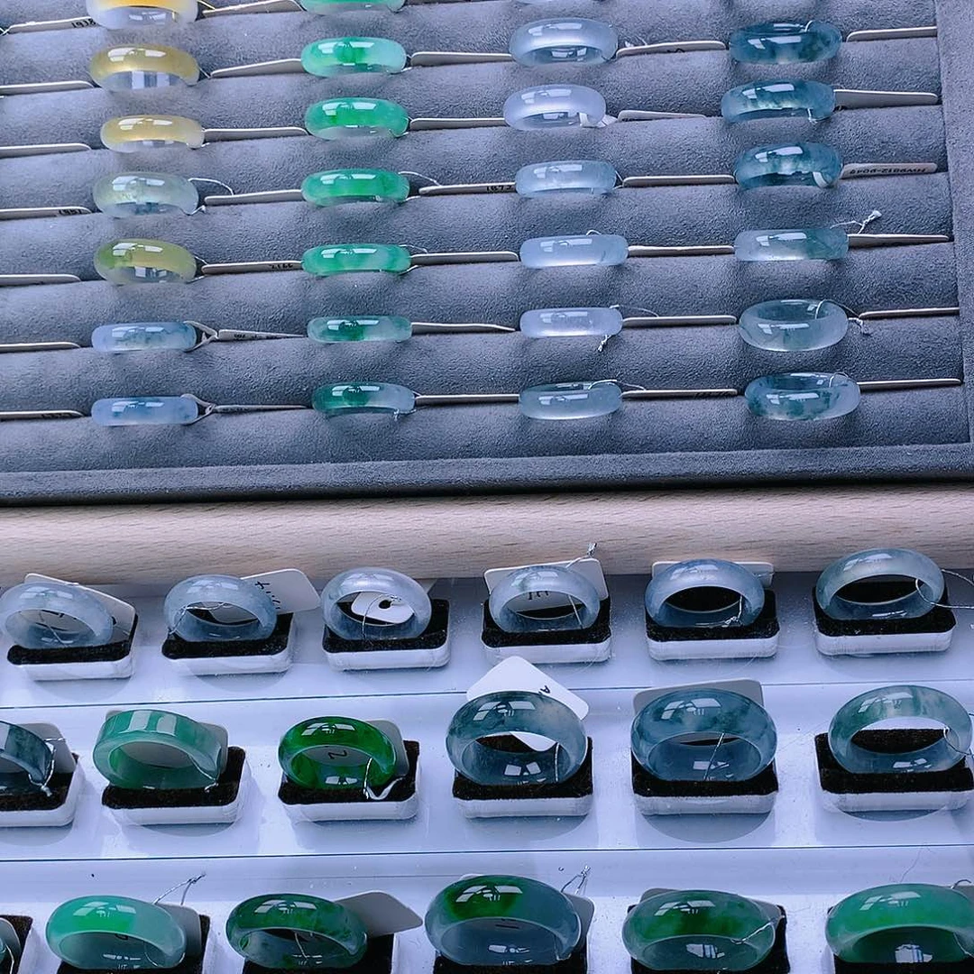 翡翠戒指未镶嵌翡翠