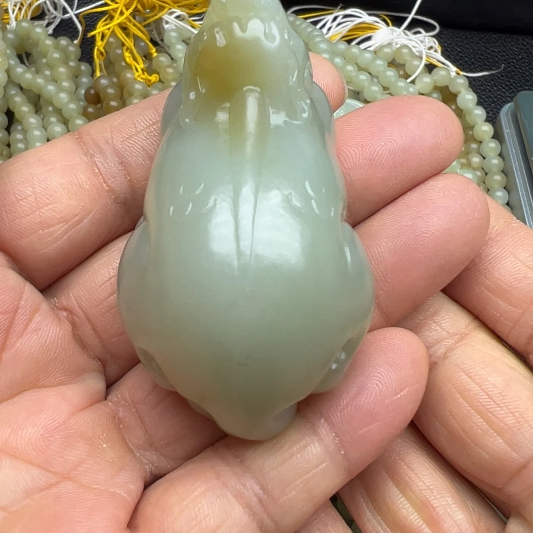 和田玉（糖玉）未镶嵌把件