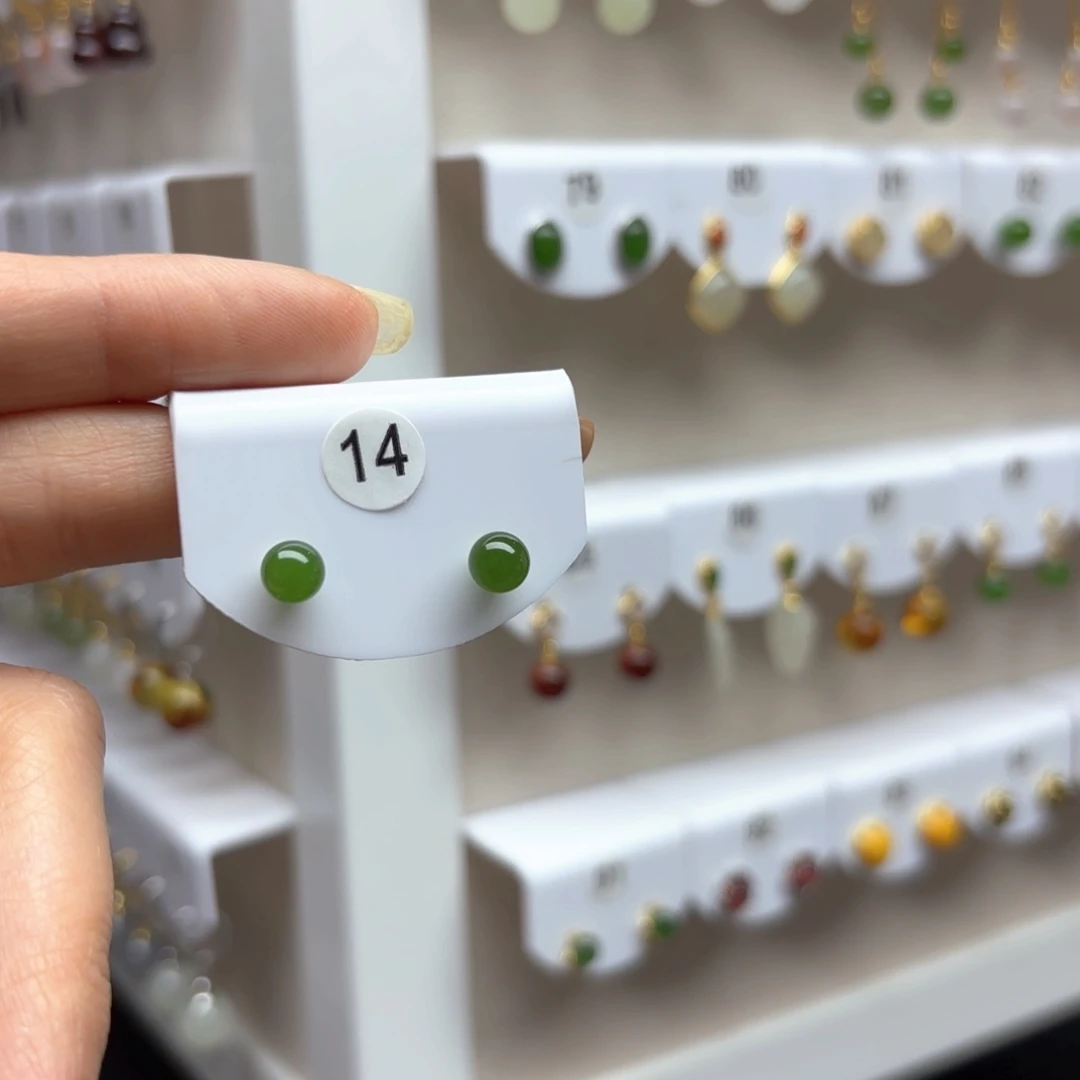 和田玉18K金镶嵌耳饰