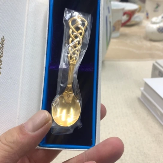 瓷片精*这种天气我是不会