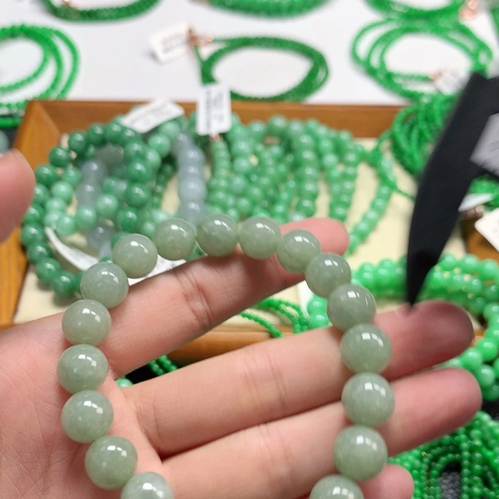 翡翠未镶嵌手链翡翠