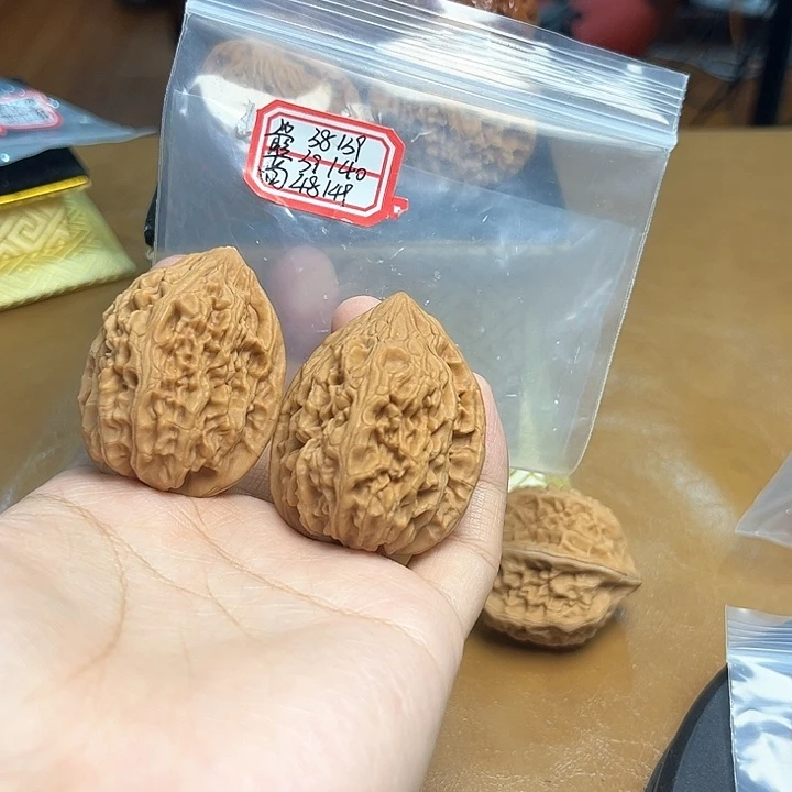 把件文玩核桃鸡心不修