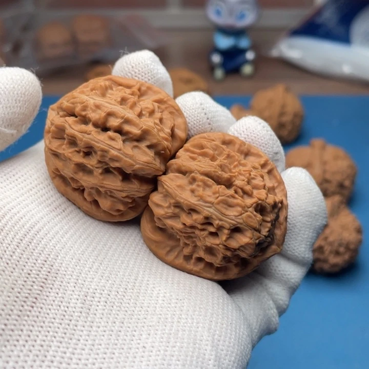 文玩核桃把件7*36白狮子a 16