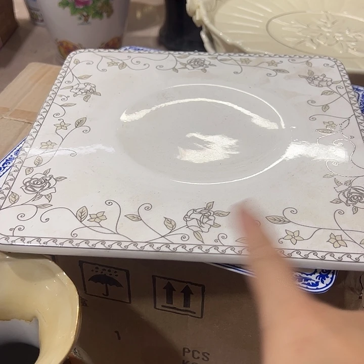 瓷片瑕尾货清仓。。。。。。。。。。。。