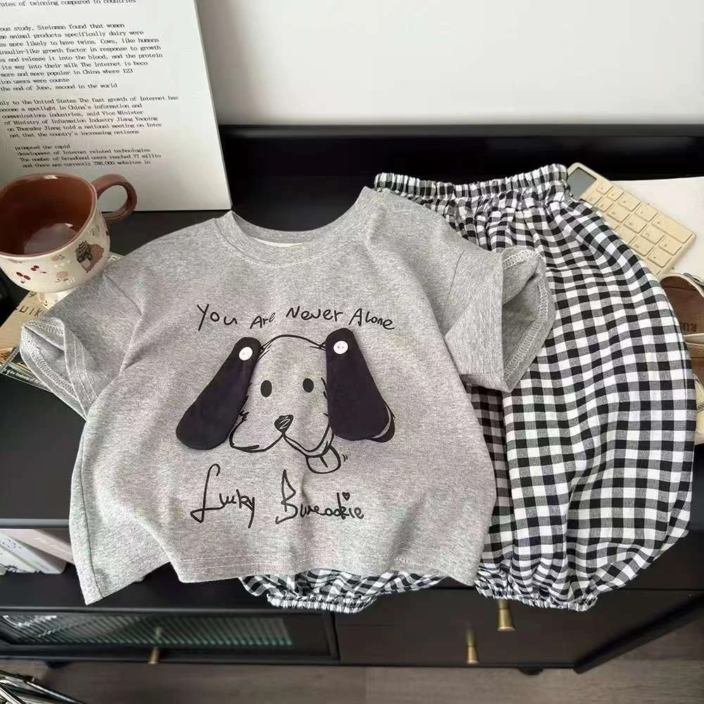 卡通风童装韩版帅气有范萌犬短袖＋格子防蚊裤长裤套装l时尚