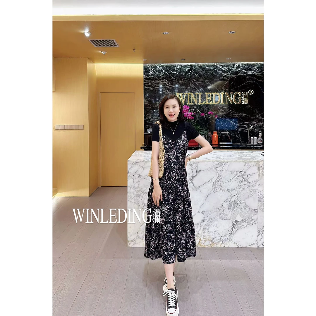 温澜服饰·雅“拥夏”碎花吊带连衣裙50307