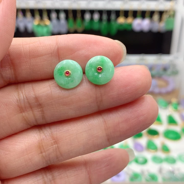 翡翠18K金镶嵌耳饰