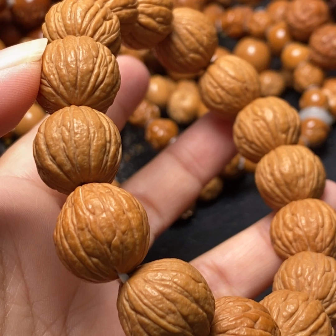 用***8猴头核桃手串猴头