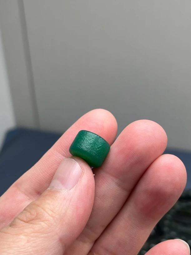 老绿玛瑙墩子13.5×9mm左右