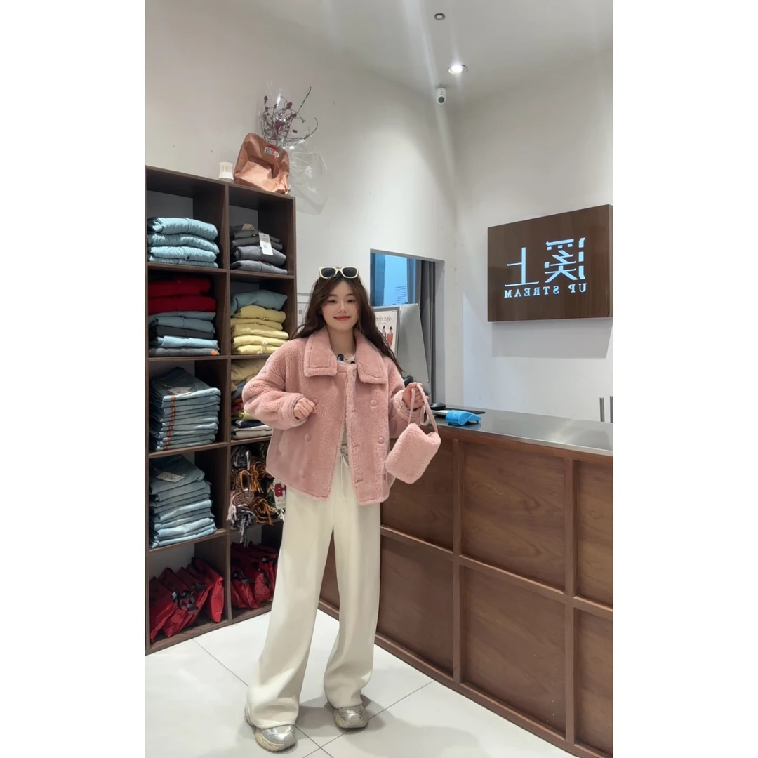 《顺丰包邮》配包毛毛外套