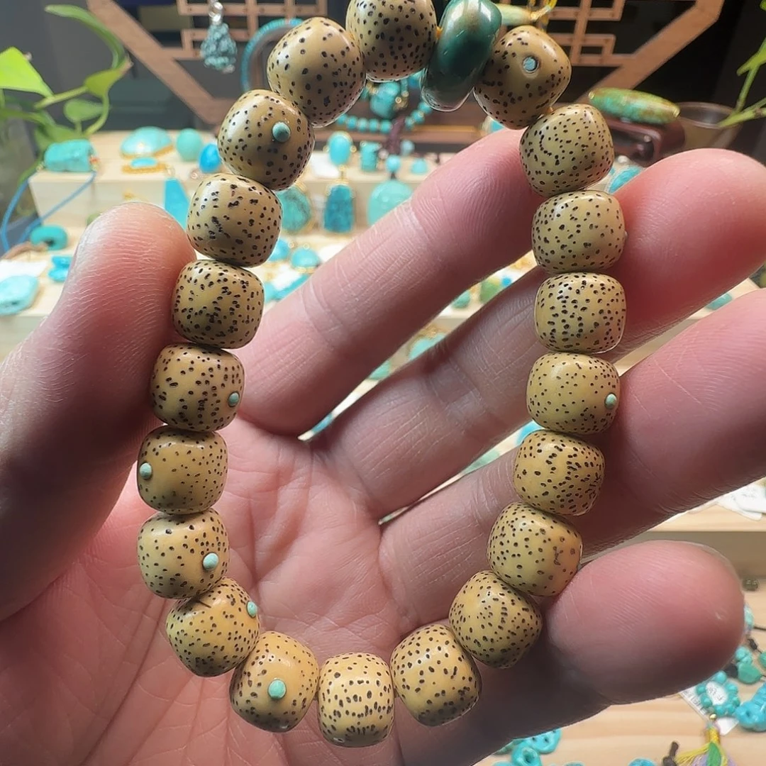 绿松石未镶嵌珠宝半成品