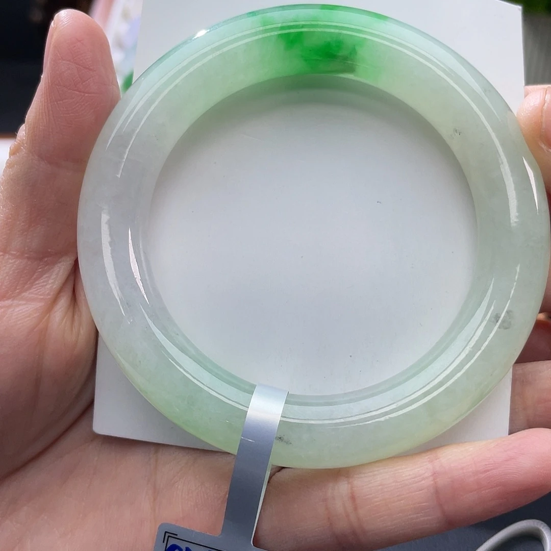 翡翠未镶嵌手镯54.7冰阳绿有包容