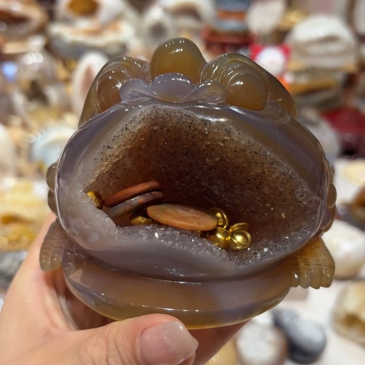 玛瑙/玉髓未镶嵌雕刻件