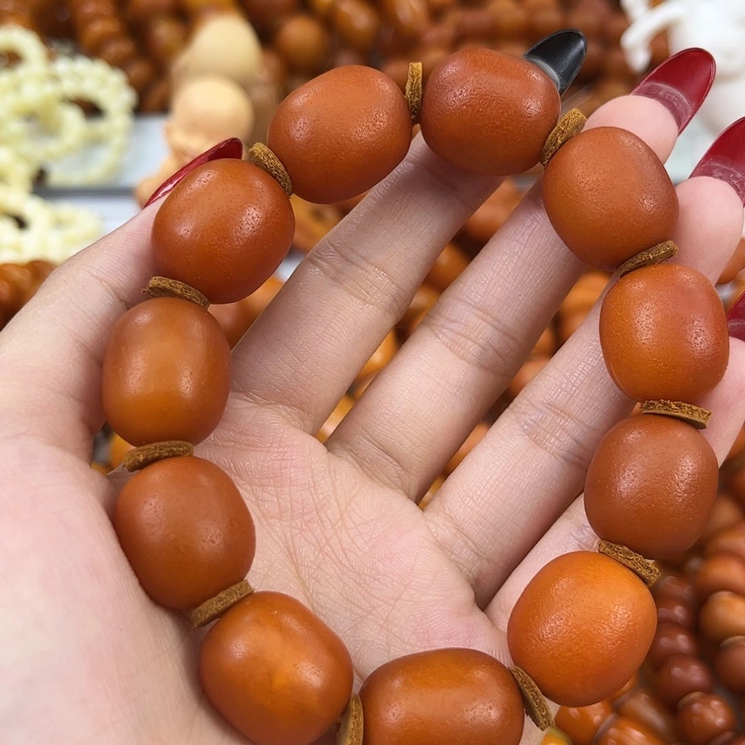 琥珀颈饰未镶嵌蜜蜡